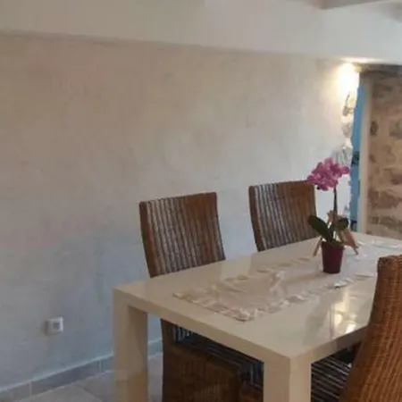 Bastide Provençale Les Mûriers D'engaspaty Apartamento *